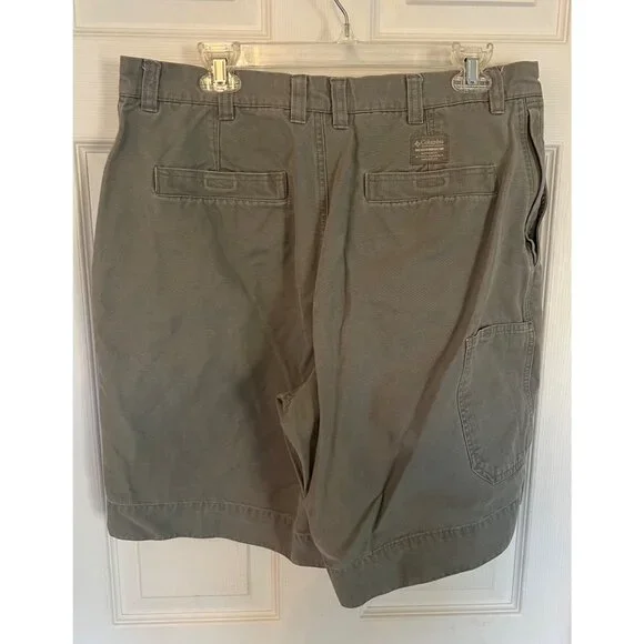 Columbia Grey Flat Front Casual Cotton Men's Shorts 36" Waist 9" Inseam - Picture 3 of 9